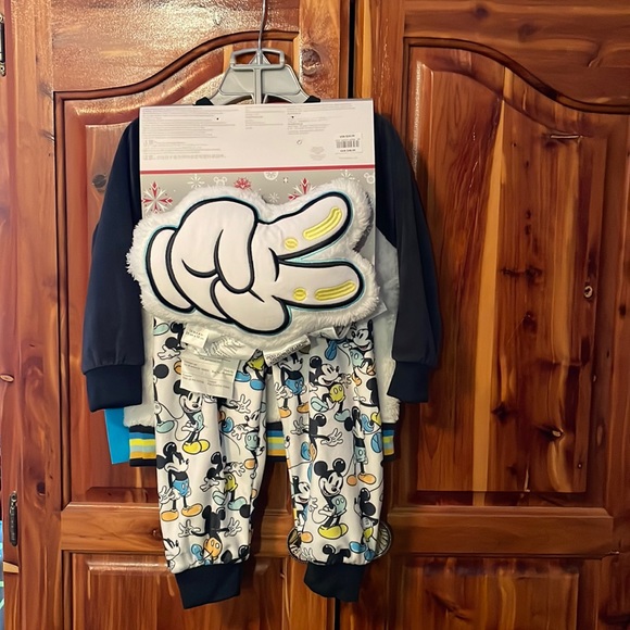 NWT Disney Christmas PJ set with pillow!!! - Picture 2 of 4